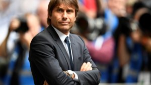 Челси гони Конте заради Тухел?