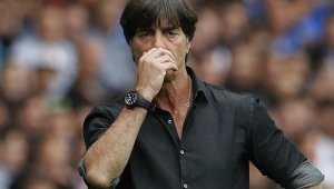 Бисери на Евро 2016: Всички мъже си чешем топките