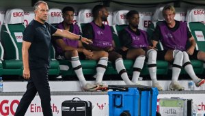 Флик шокира: Япония не е по силите ни