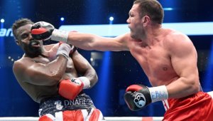 Кобрата лапнал 450 000 евро от битката с Чисора