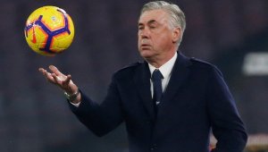 Босът на Наполи е много доволен от Карлето, подготвя му нов и подобрен договор