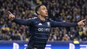 Има сделка! Нюкасъл купи халф на Астън Вила за 43 млн.