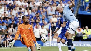 Холанд даде едва  3 паса срещу Челси, но иска повече асистенции