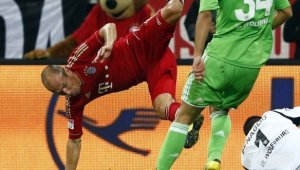 Нищо ново: Ариен Робен се счупи