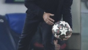 Ханзи Флик поема Германия?