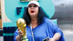 Бивша на Гришо ще закрива Мондиал 2026