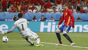 Няма прошка! Шампионът Испания се развихри с 3:0 над клетите турци + ВИДЕО