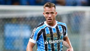 Барса чака Артур в сряда