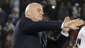 Инфантино не пуска кокала, остава начело на ФИФА поне до 2031  година