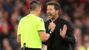 Чоло обясни защо полудя: Обиди, жестове, псувни...