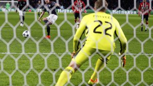 Баварската машина мина плавно през Айндховен и излезе от групата + ВИДЕО