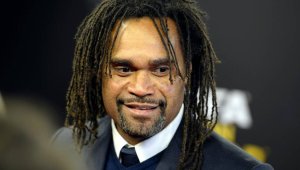 Сексапилната Адриана Карембьо отново е сама + СНИМКИ