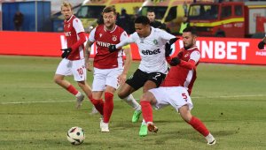 Чистка на "Армията"? ЦСКА се чуди за звездно дуо