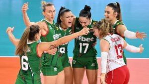 България е в топ 8 на европейското по волейбол за жени