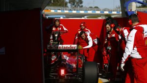 Кими Райконен се развихри на Херес