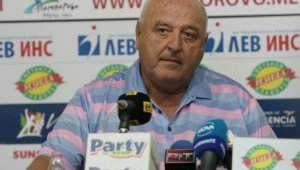 Има ли "черно тото" и корупция в БФС? Говори Венци Стефанов