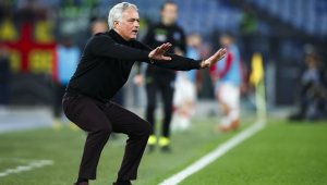 Рома предлага нов договор на Моуриньо