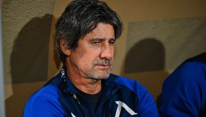 Длъжен е! Костов се чуди кого да зачеркне в Левски