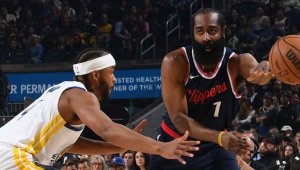 Брадата прати ЛА Клипърс директно в плейофите