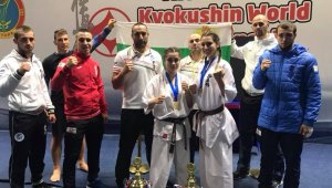 Злато и сребро за каратеките на България от Световното