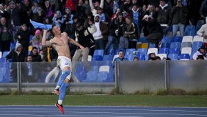 Наполи с драматична победа над Салернитана