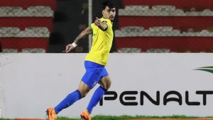 Трансферна война! Артилеристите в люта битка със свраките за бразилски национал