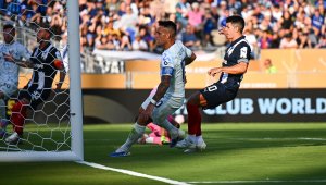 Монтерей не се даде на Интер