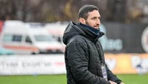 От Арда скочиха: Червеният картон помогна на Левски