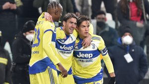 40-годишен отчая "Старата госпожа", но геният на Влахович спаси Юве