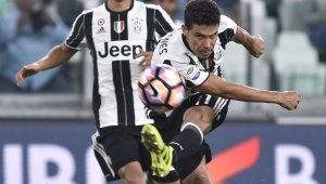 Юве засилва твърда резерва към Китай 