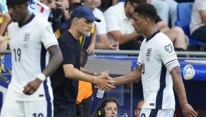 Руни за "Трите лъва": Скучна работа!