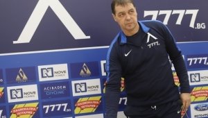 Чистката на "Герена" започна: Левски се разделя с Петър Хубчев