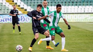 Десет от Берое не успяха срещу Славия &ndash; 1:1