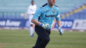 "Жоро Вратарчето" продължава да отрича, че е искал да счупят краката на Десподов