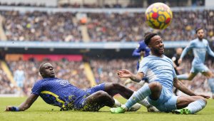 Той е легенда: Стърлинг става футболист на Челси днес