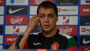 Бербатов подготвял рокада: Връща Хубчев начело на националния отбор