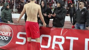 Стойчо подлива вода на ЦСКА