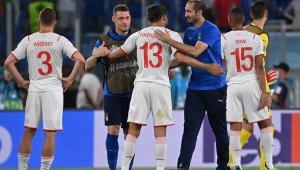 Италия без капитана си срещу Австрия 