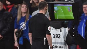 Въвеждат ВАР за плейофите в Чемпиъншип