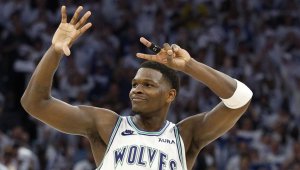 Вълците размазаха Денвър, ще има решаващ 7-и мач