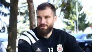 ЦСКА ще удължи договора на Бусато през зимата