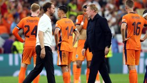 "Лалетата" си скубят косите след драматичното отпадане