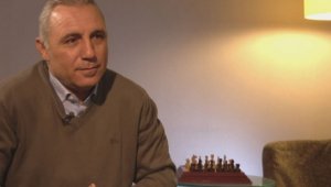 Стоичков към Наполи: Смачкайте Реал!