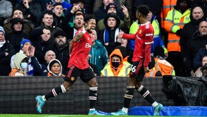 Халф на Юнайтед скочи на Рой Кийн и Скоулс