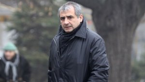 1 мустак, 1 млн. долара и изумлението на Илиана Раева + ВИДЕО