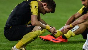 Бунду или Неделев? Турците от Трабзонспор са в дилема