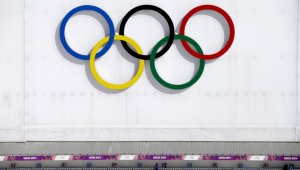 Президентът на МОК взе участие в щафетата с олимпийския огън в Сочи