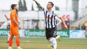 Шоуто е пълно: Хичо и Иса национали на България