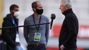 От 0:0 на почивката до победа с 6:1: Фавре разкри какво е казал в съблекалнята