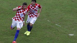 Хърватия съсипа Камерун и остави интригата в Група "А" жива